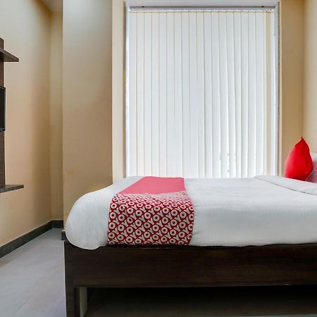Sururnagar Hotel O Alekhya Residency Cafe Bahar מראה חיצוני תמונה